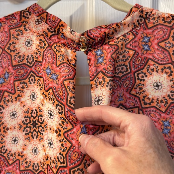 Vince Camuto Blouse Plus 2x - Picture 6 of 9